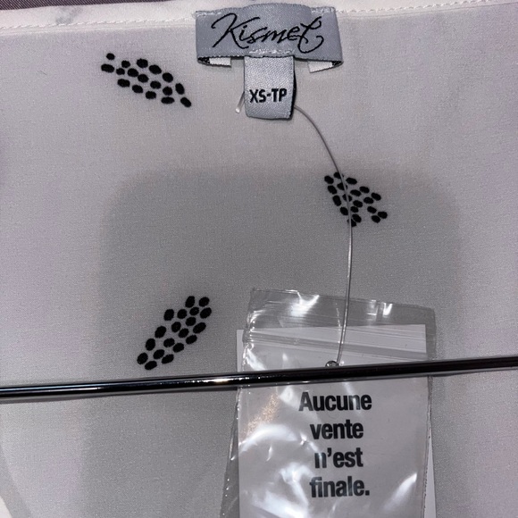 Short Sleeve Blouse with Buttons - Picture 3 of 3